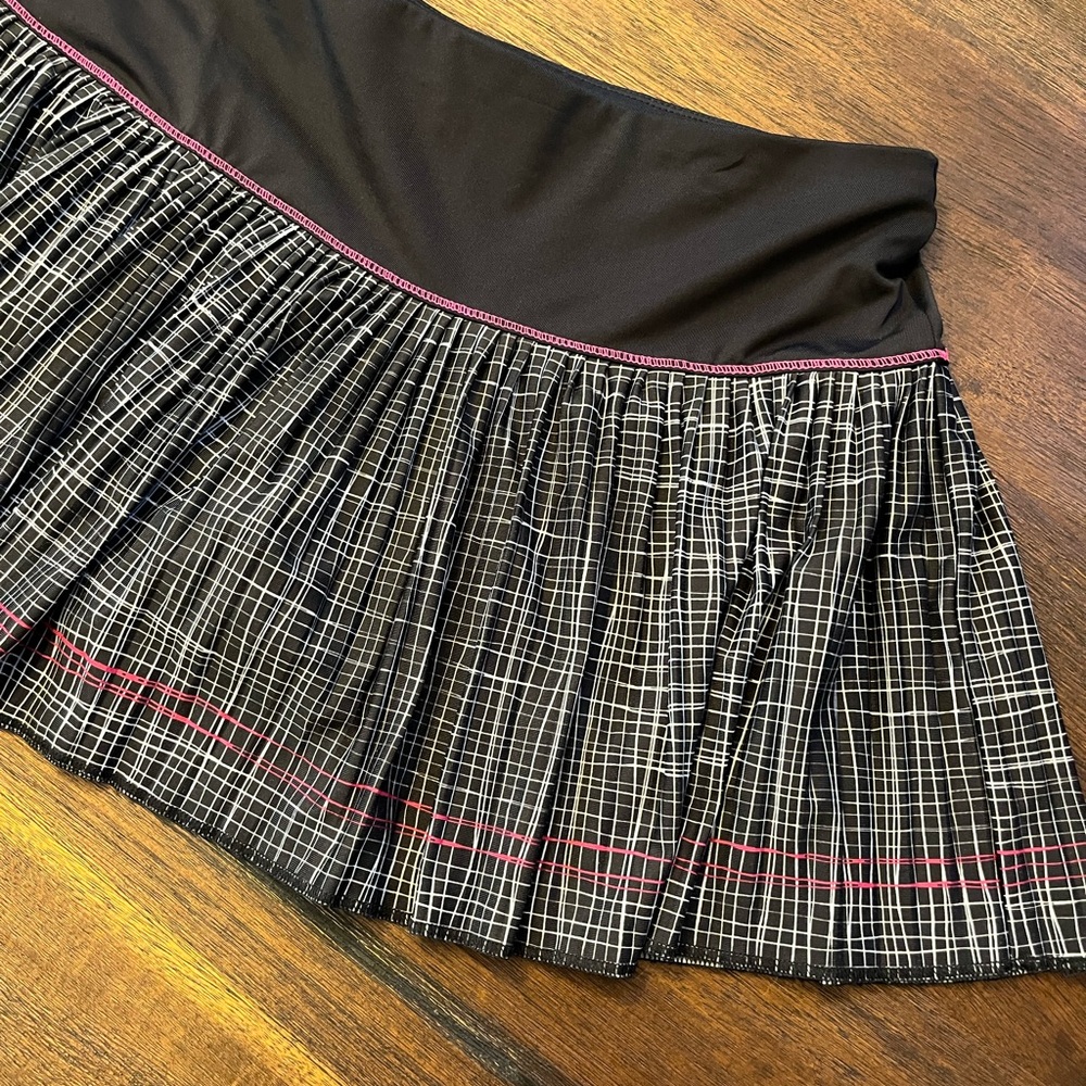 Lucky In Love Tennis Skirt Sz M